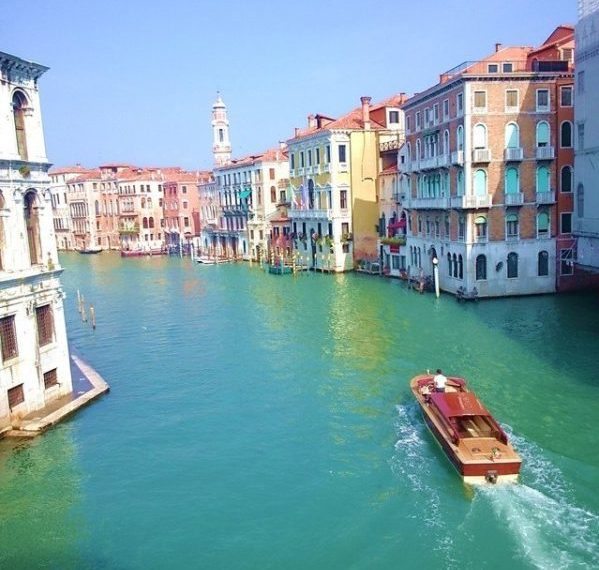 venice-15-1619615-639x852