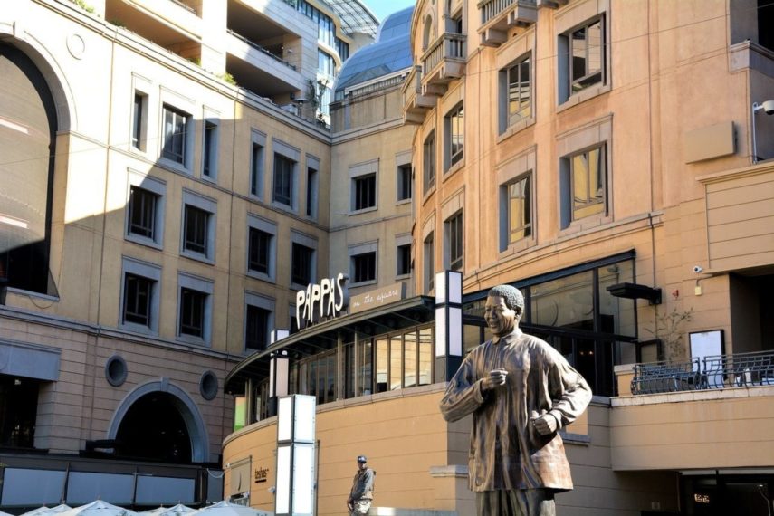nelson-mandela-statue-1597732_1280